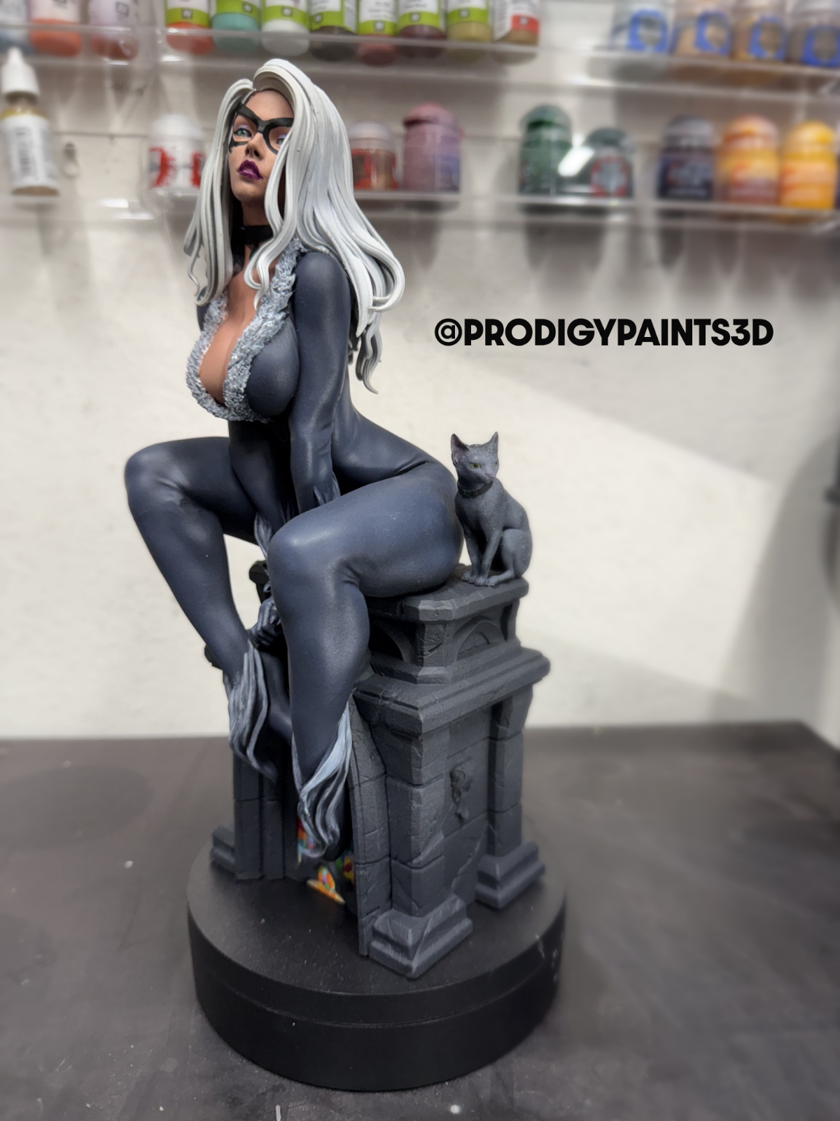Spiderman : Black Cat Resin Statue Figure Fully Painted 1/6 Scale
